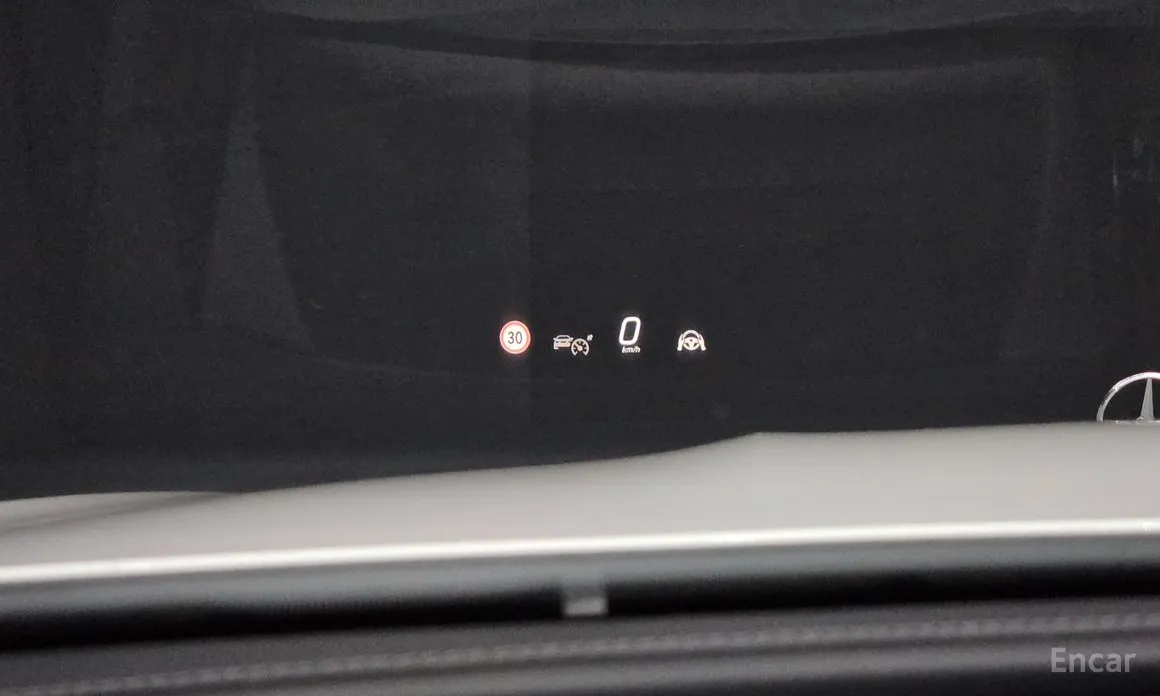 Фото 19 - Mercedes-Benz E-Class