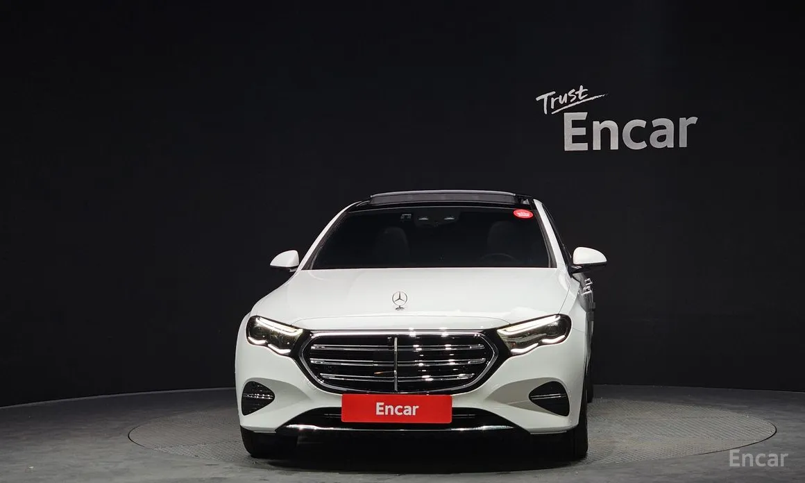 Фото 3 - Mercedes-Benz E-Class