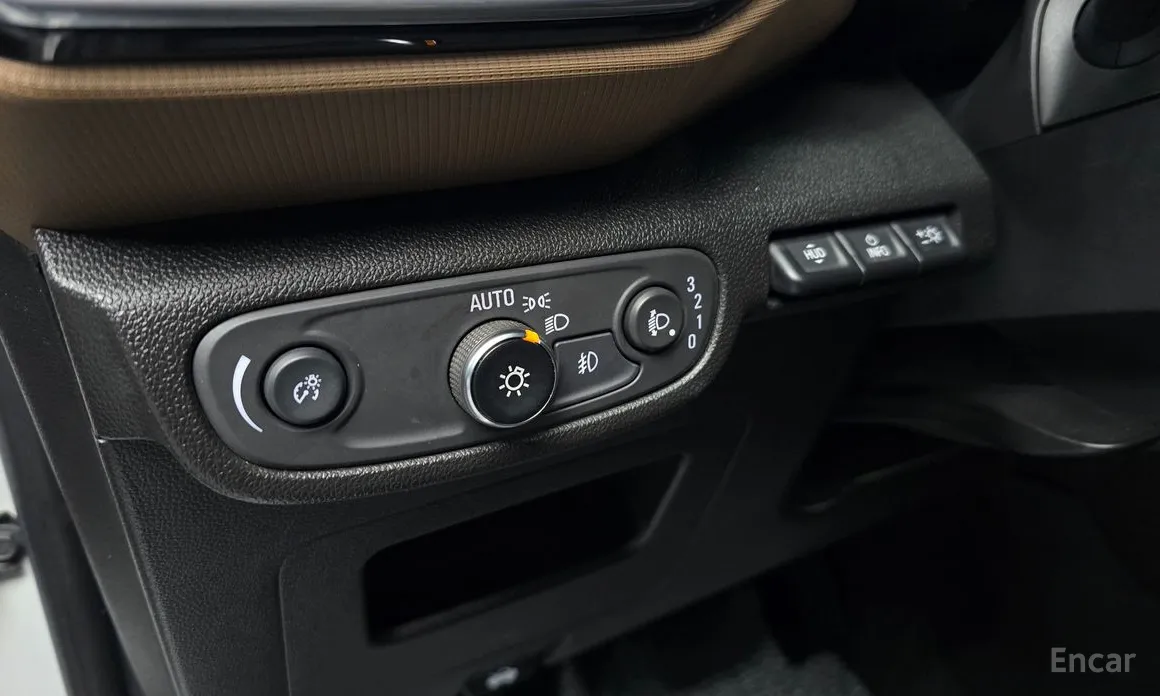 Фото 14 - Chevrolet Trailblazer