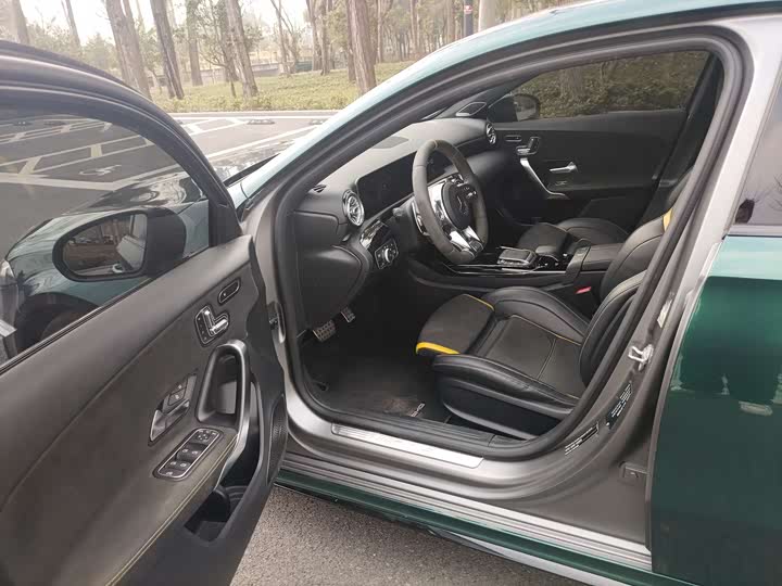 Фото 8 - Mercedes-Benz A-Class AMG