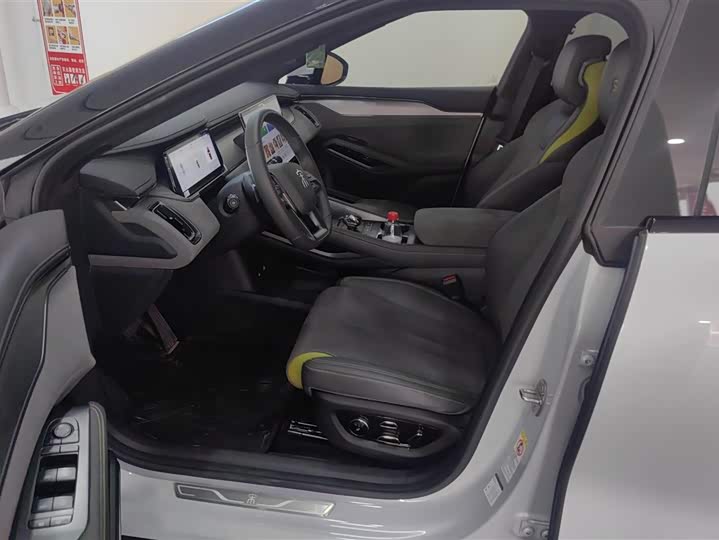 Фото 9 - BYD Song L