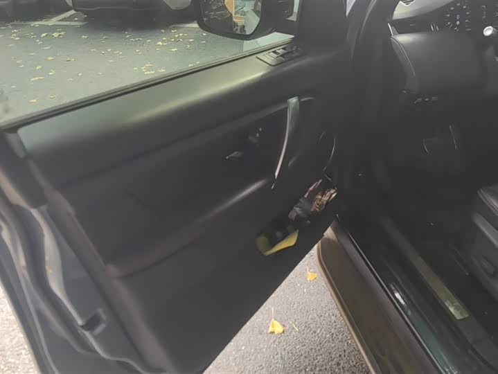 Фото 7 - Land Rover Discovery Sport