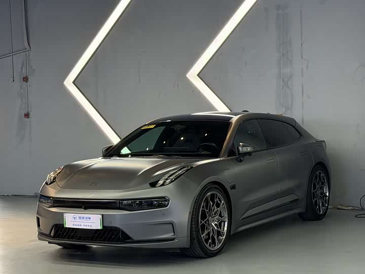 Фото 1 - Zeekr 001