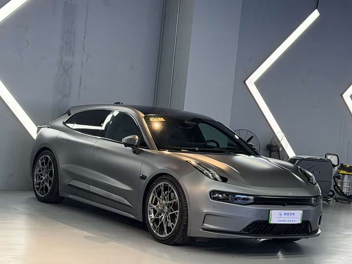 Фото 3 - Zeekr 001