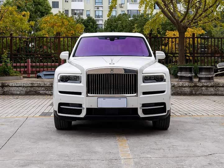 Фото 2 - Rolls-Royce Cullinan