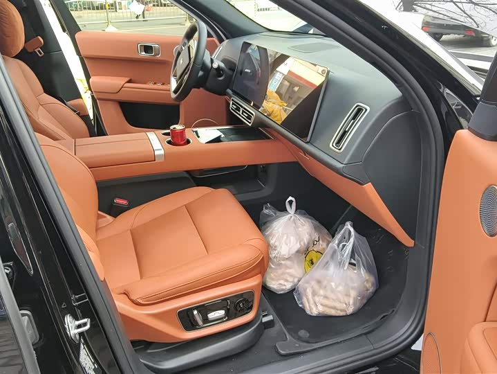 Фото 8 - LiXiang L7