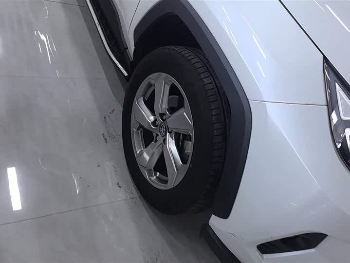 Фото 6 - Toyota RAV4