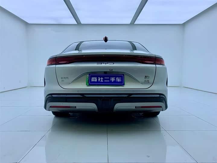 Фото 4 - BYD Han L