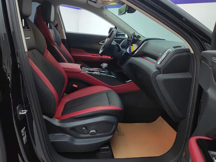 Фото 8 - Hongqi HS3