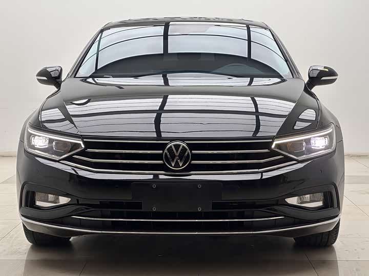 Фото 2 - Volkswagen Magotan