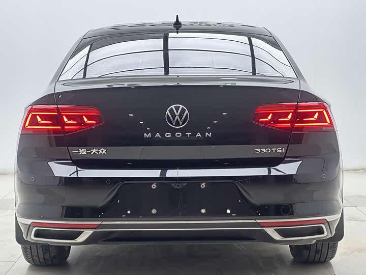 Фото 3 - Volkswagen Magotan