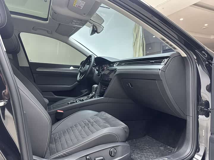 Фото 7 - Volkswagen Magotan