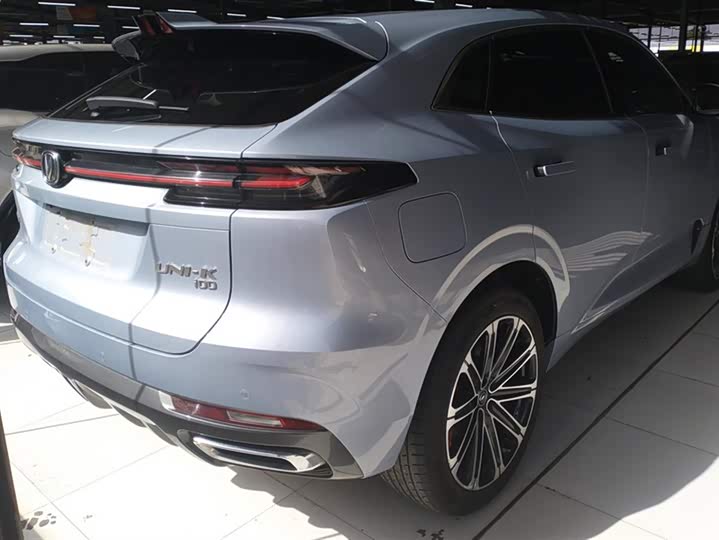 Фото 3 - Changan UNI-K Hybrid