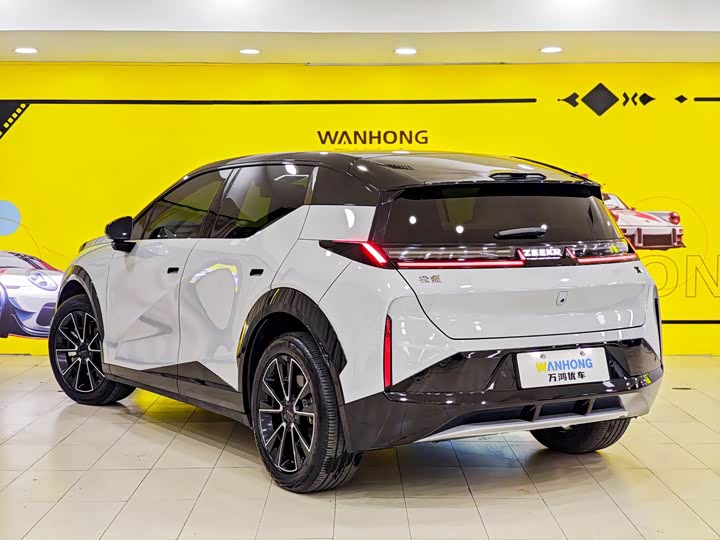 Фото 4 - Zeekr X