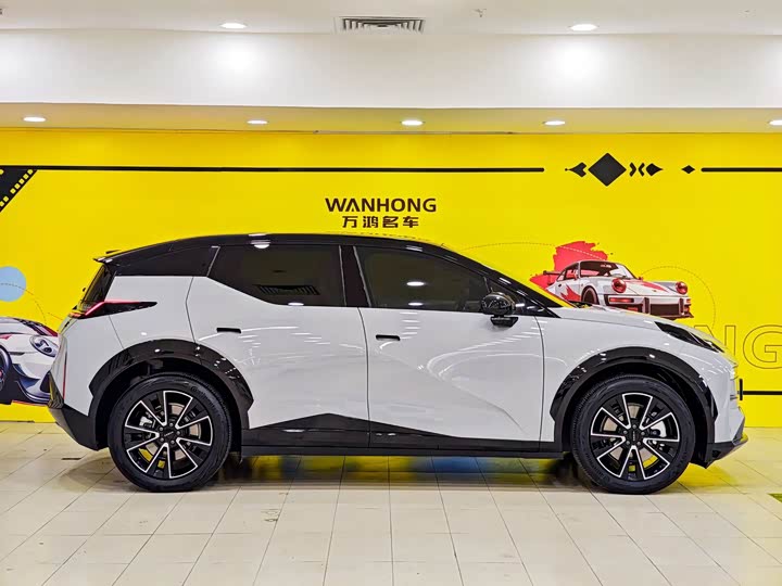 Фото 7 - Zeekr X