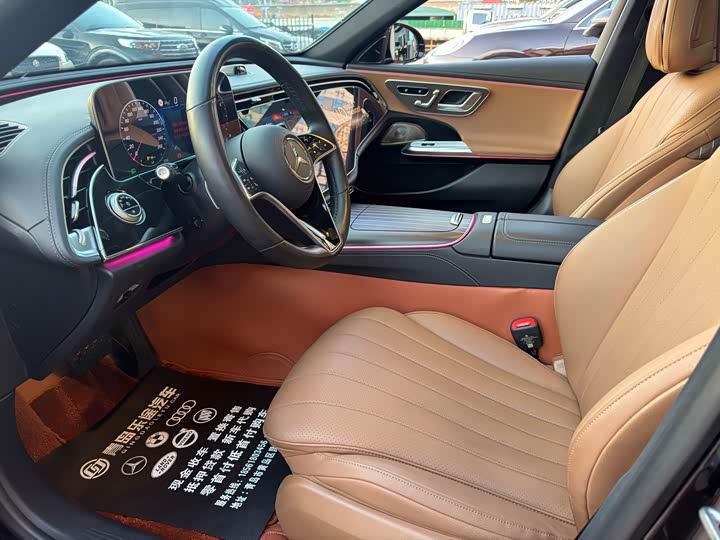 Фото 7 - Mercedes-Benz E-Class