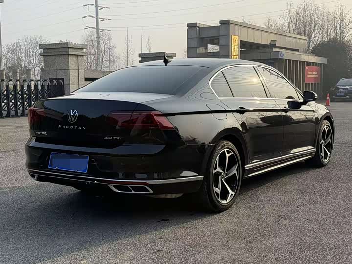 Фото 4 - Volkswagen Magotan