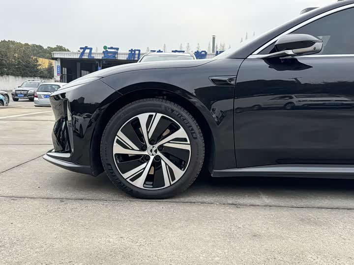 Фото 4 - Nio ET5