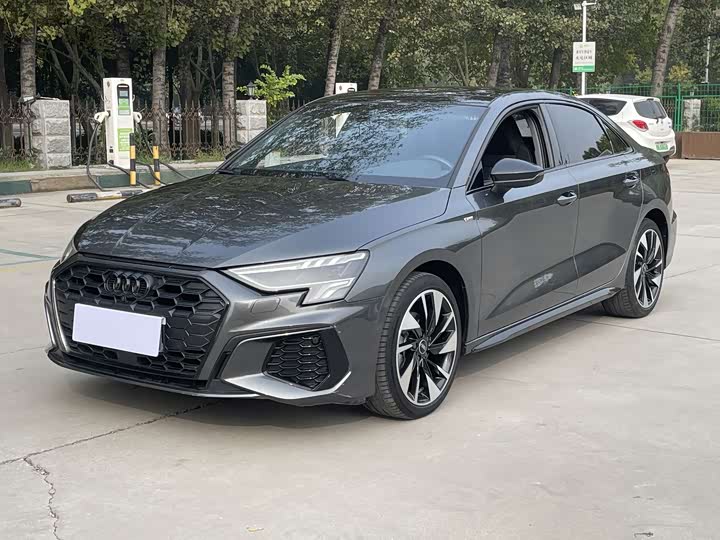 Фото 1 - Audi A3