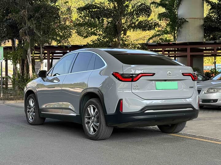 Фото 6 - Nio EC6