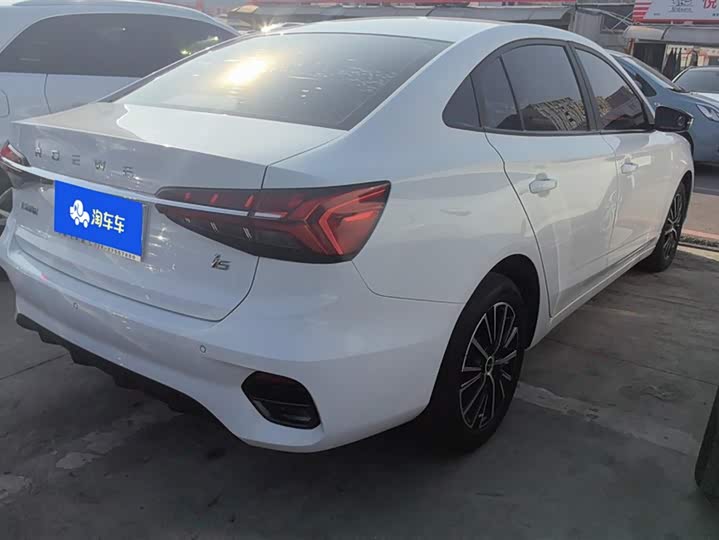 Фото 3 - Roewe i5