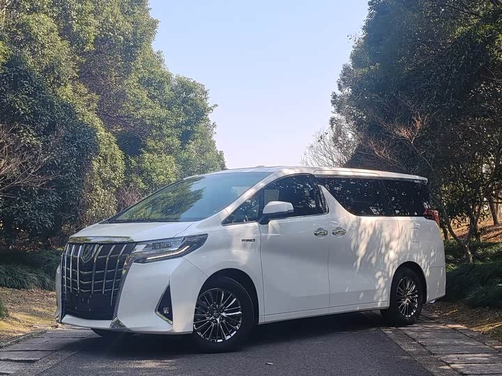 Photo 1 - Toyota Alphard