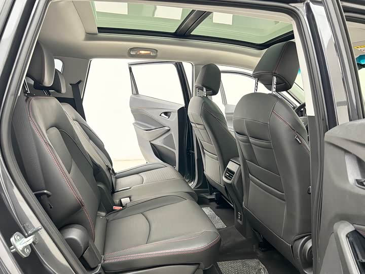 Фото 9 - Chevrolet Orlando