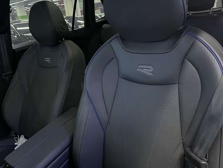 Фото 4 - Volkswagen Tiguan L Pro