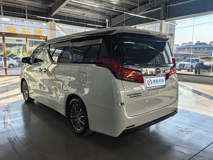 Toyota Alphard 2021 2021款 双擎 2.5L 尊贵版