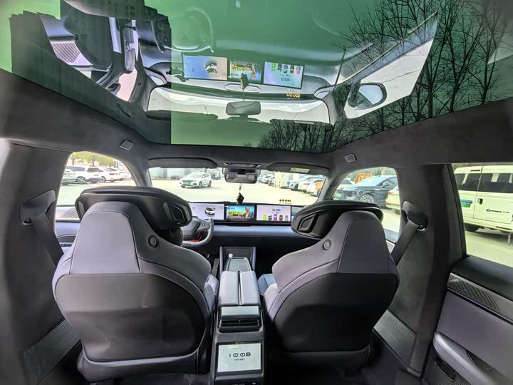 Фото 4 - Geely Jiyue 01