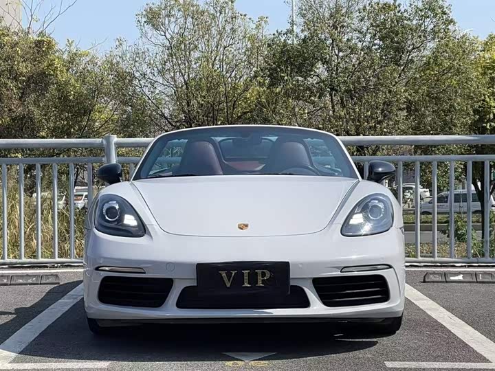 Фото 2 - Porsche 718