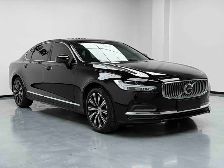 Фото 3 - Volvo S90