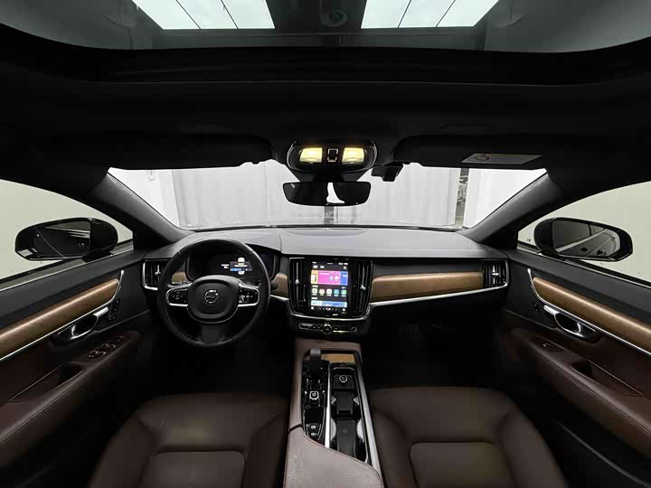 Фото 7 - Volvo S90