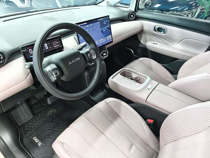 Фото 9 - GAC Aion UT