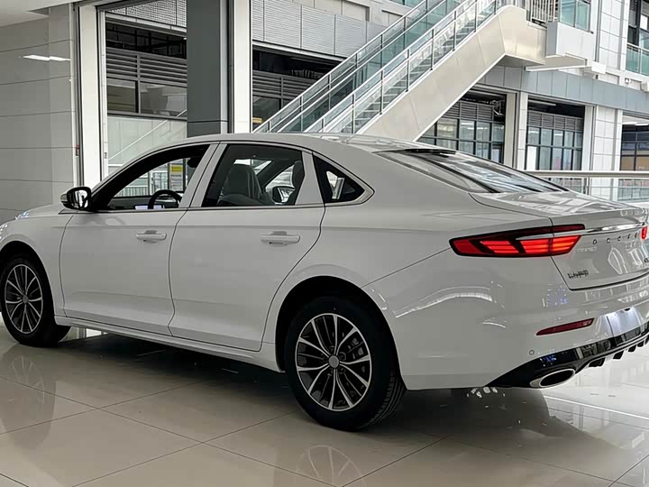 Photo 9 - Geely Preface