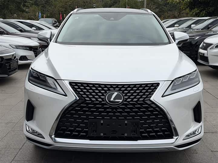 Фото 2 - Lexus RX