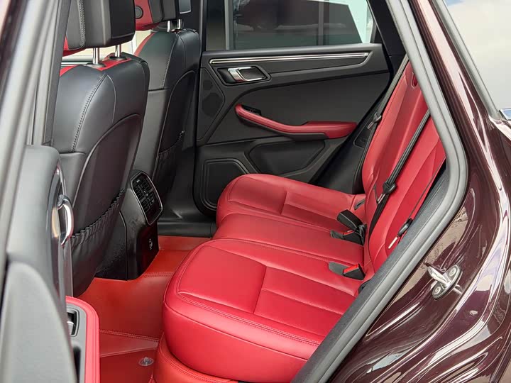 Фото 8 - Porsche Macan