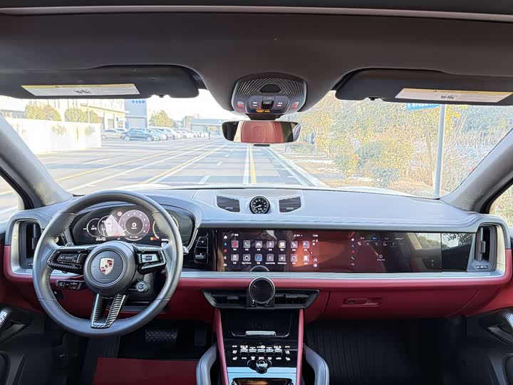 Фото 8 - Porsche Cayenne