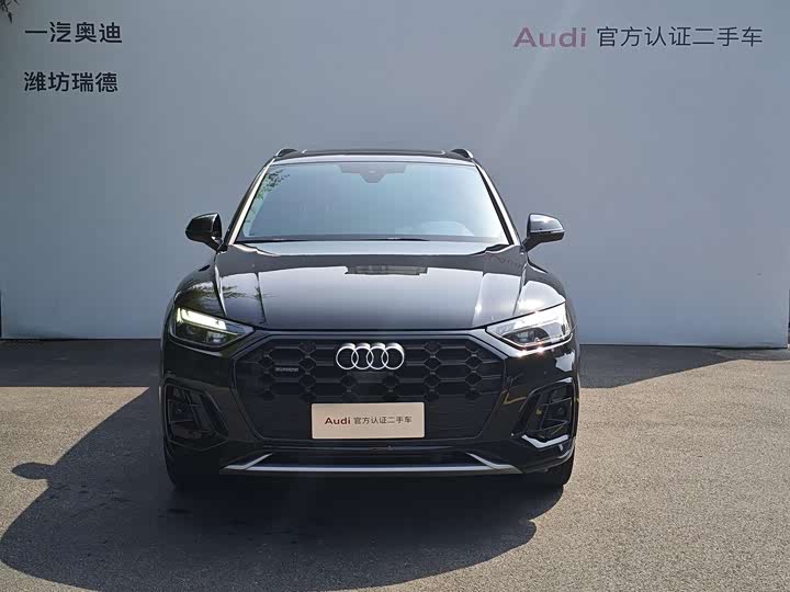 Фото 2 - Audi Q5L