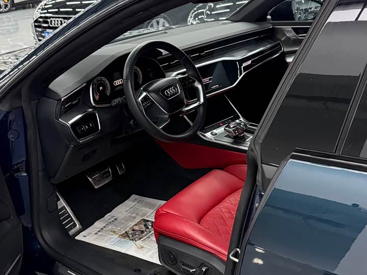 Фото 4 - Audi A7L