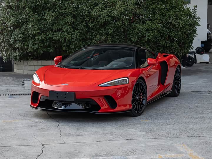 Фото 1 - McLaren GT