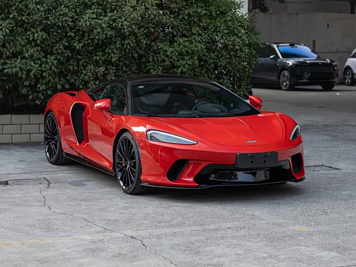 Фото 3 - McLaren GT