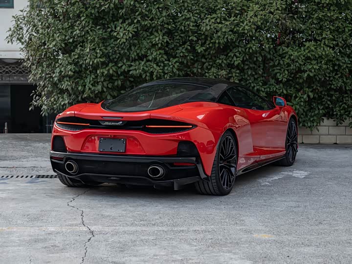 Фото 4 - McLaren GT