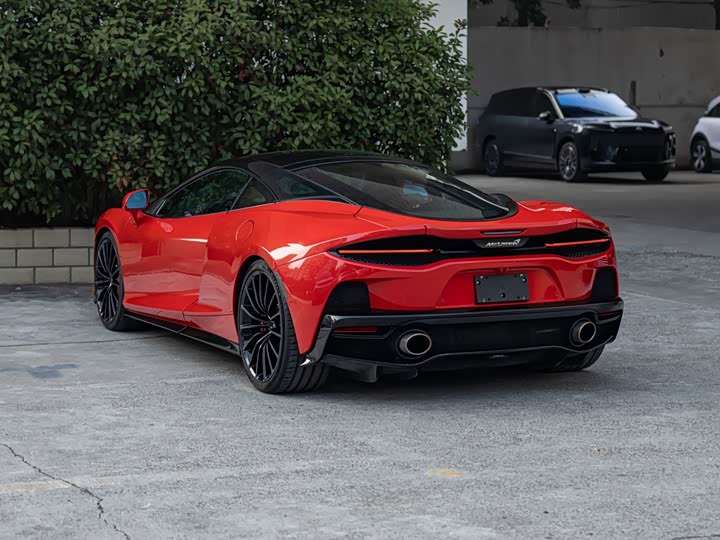 Фото 6 - McLaren GT