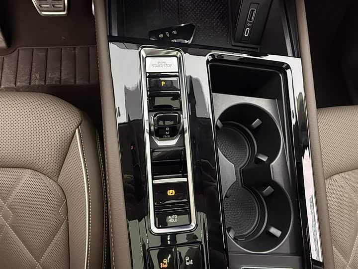 Фото 9 - Volkswagen Viloran