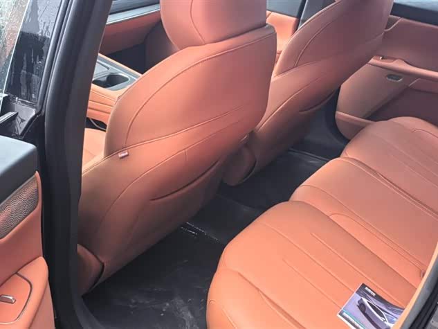 Фото 4 - Dongfeng Yipai eπ 007