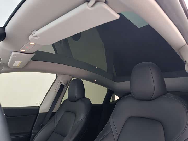 Фото 9 - Tesla Model Y