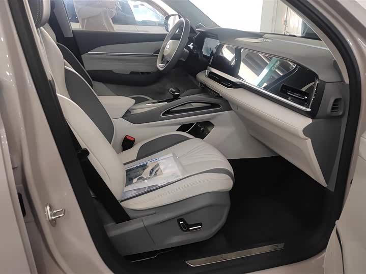 Фото 8 - Geely Monjaro Thor Hybrid