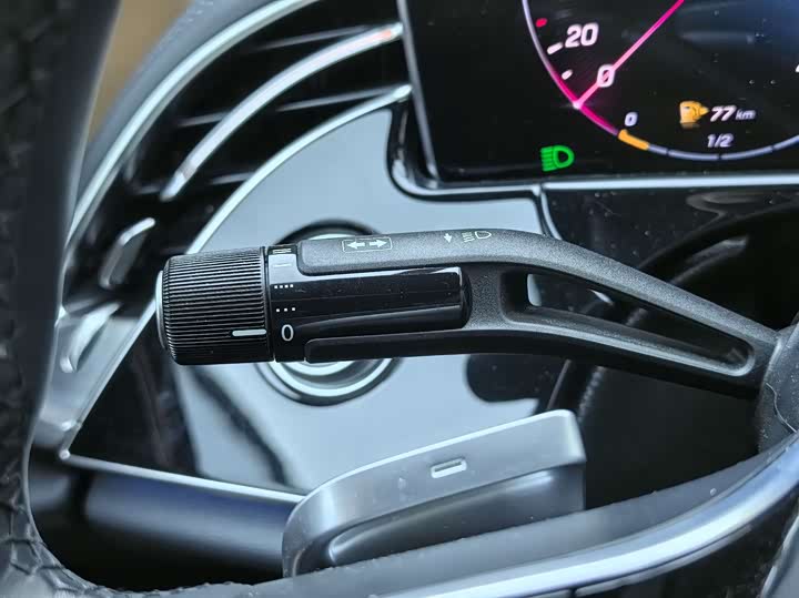 Фото 8 - Mercedes-Benz E-Class Hybrid