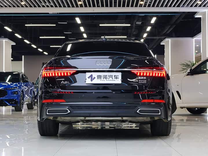 Фото 6 - Audi A6L